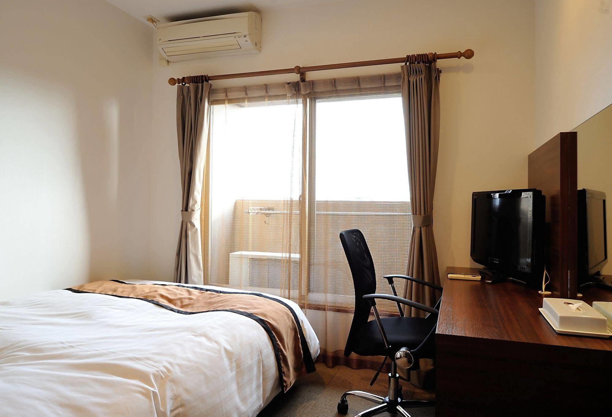 Business Inn Umesaki - Vacation Stay 63382V Nagasu Exteriér fotografie